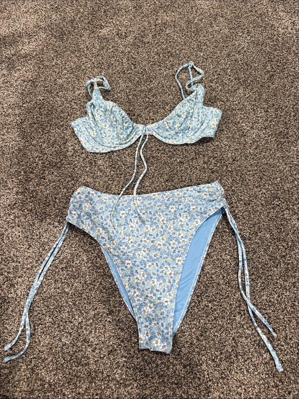 Abercrombie & Fitch Size Small Blue Floral Bikini
